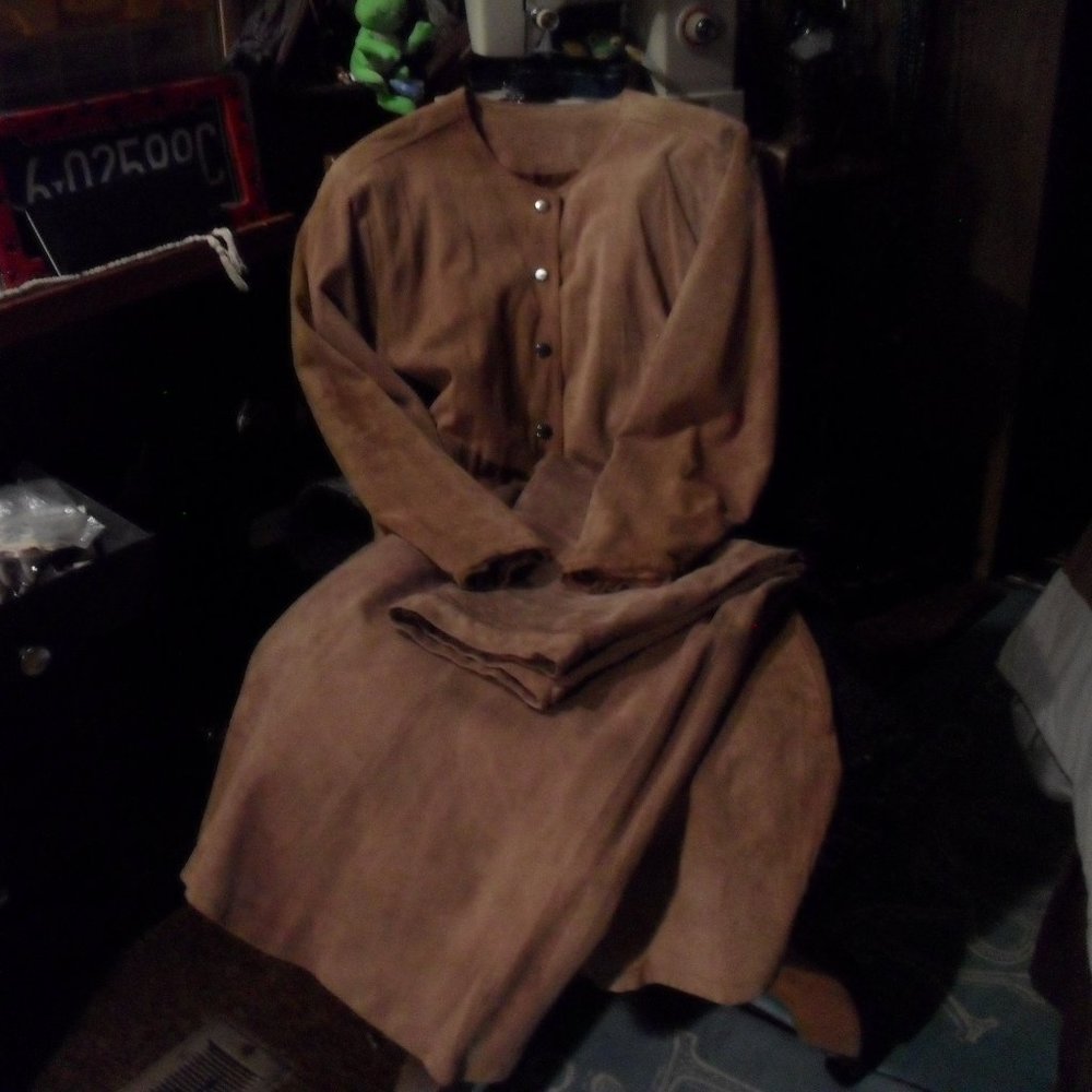 (vintage) genuine leather jacket and skirt